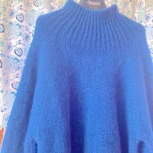 Oversized sweater-dress